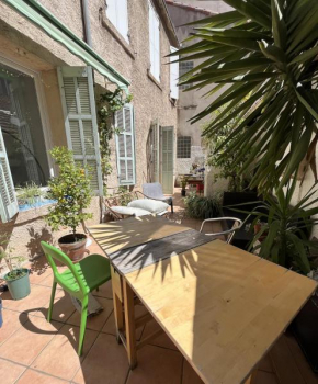 Appartement centre ville avec Patio